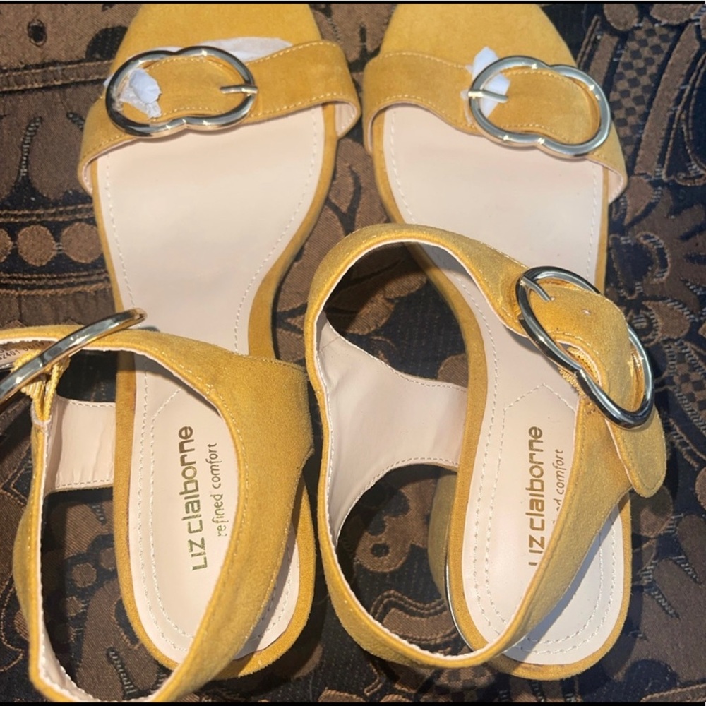 New Liz Claiborne heels.  Size 7.5